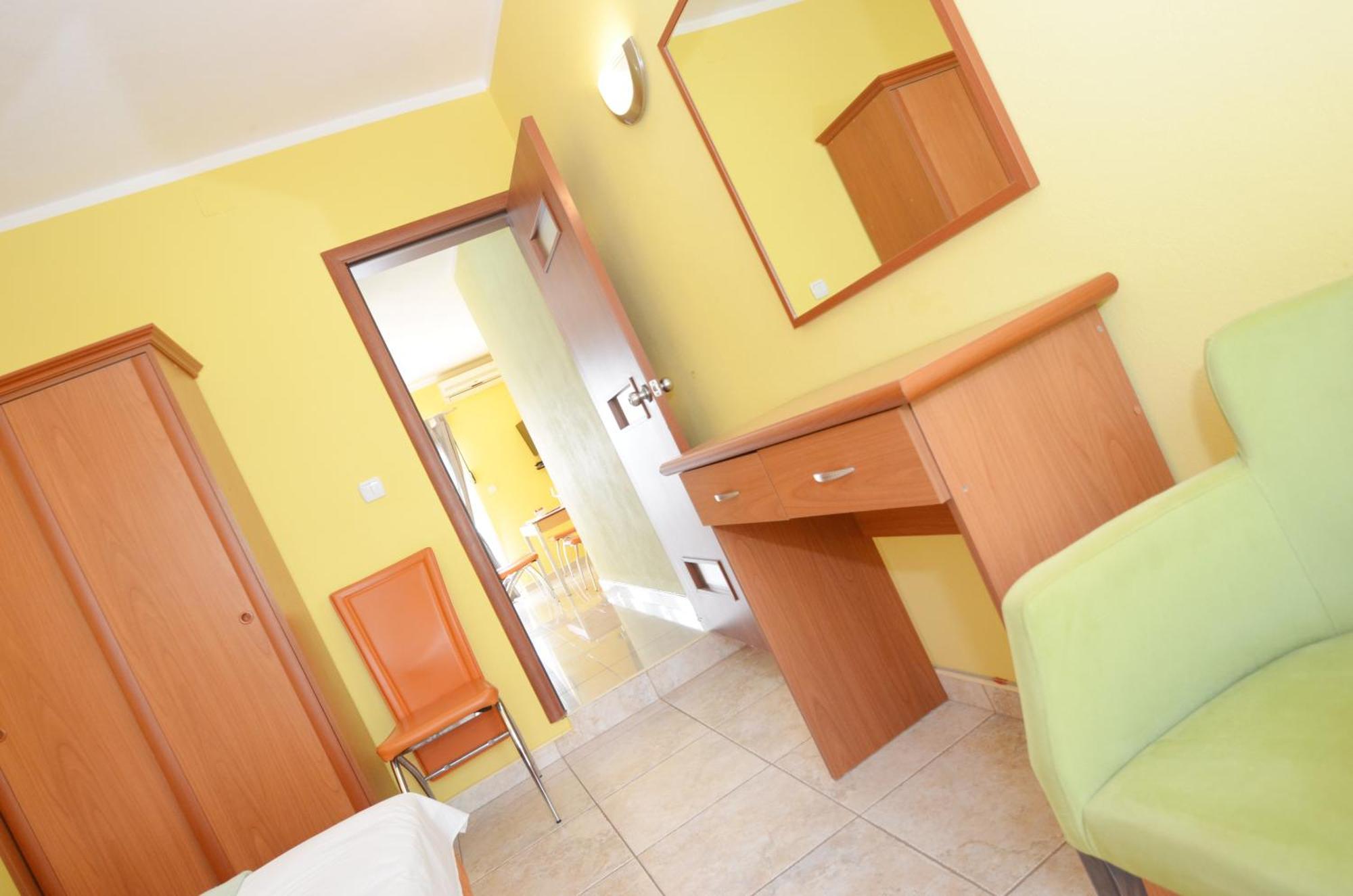 Apartments Dinko Zifra Tivat Habitación foto